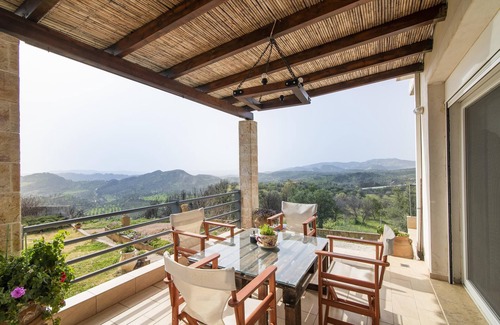 Archea Pissa House | The House Olympia