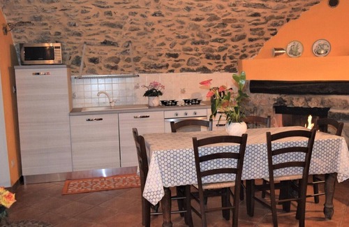 Bossico Apartment | The house on the plateau, in the historic center