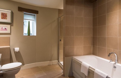 Ilmington Hotel | The Howard Arms
