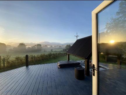 Newry House | The Hut 45