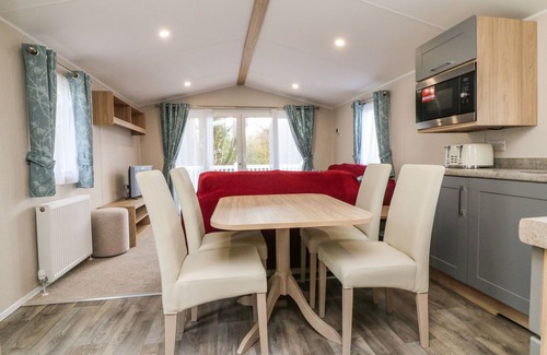 Bucks Cross Cottage | THE HUT (DEVON COUNTRY 5), family friendly in Bucks Cross, Bideford
