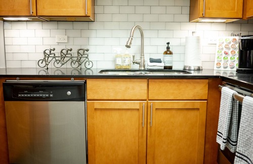 French Quarter Condo | The Iberville 2