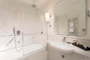 Rione XVIII Castro Pretorio Hotel | The Independent Hotel