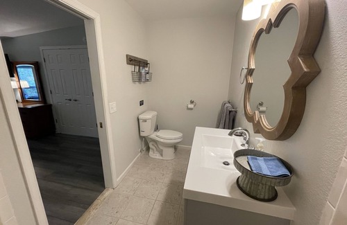 Frankford Bed & Breakfast | The Inn at Dirickson Creek - Room Three