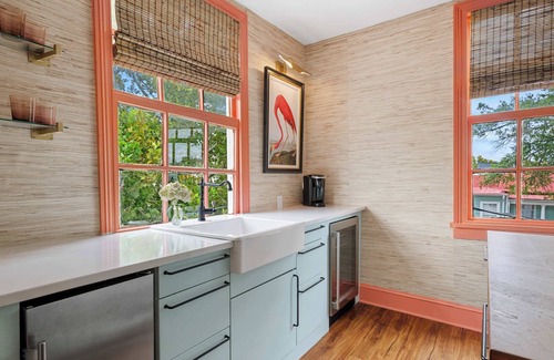 Cannonborough Elliotborough House | THE INNS | 10 Bedroom Luxe Downtown Home!