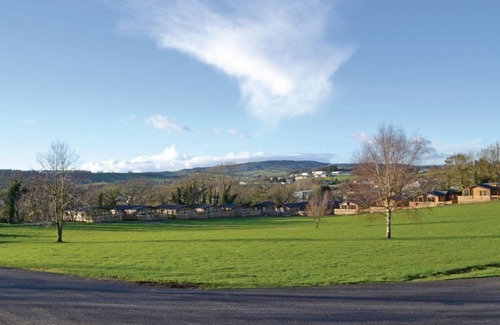 Dawlish Cabin | The Ivy Premier, two bedroom mini lodge is at the forefront of mini lodge living.