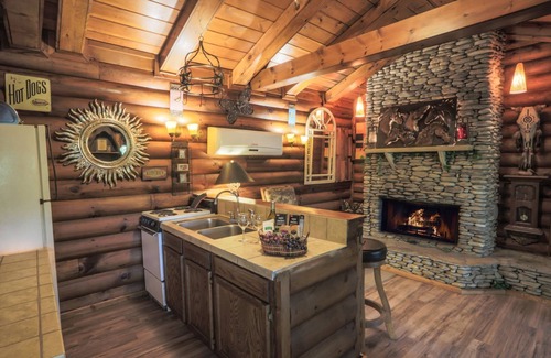 Ellijay Cabin | The Ivy`s River Cabin