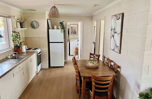 Waterhouse House | The J's - Pet Friendly Outside