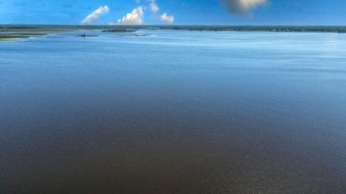 Spring Grove House | The Jackson Cottage on Grass Lake Waterfront 2 1 Nautical Cottage with Hot Tub Firepit & Year-Round Fun