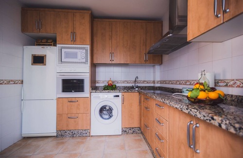 Bornos Cottage | The John Wine House is ideal for families with or without a pet.