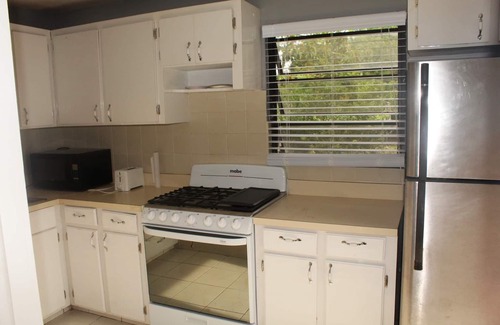 Williams Town House | The Jones Suites