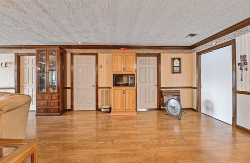 Titus House | The Jordan View/PRIVATE DOCK/TRAILER PARKING