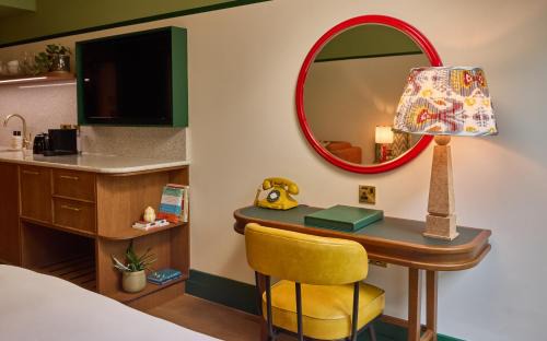Pimlico Hotel | The July - London Victoria