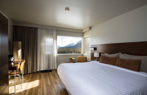 Banff Hotel | The Juniper Hotel