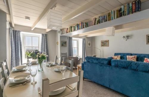Mousehole House | The Kellan