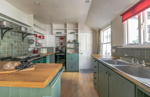 Mousehole House | The Kellan