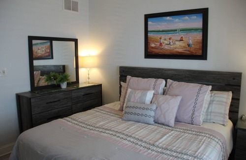 North End Condo | The King of Wesley ~ 8 beds 6.5 baths ~ Private Elevator