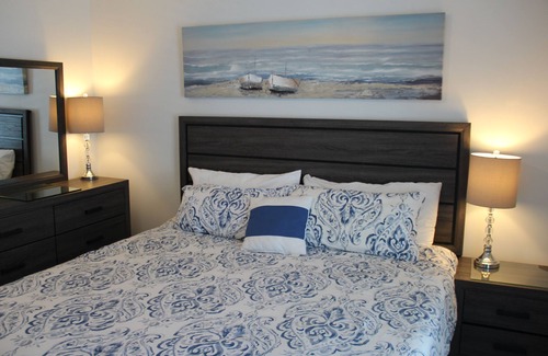 North End Condo | The King of Wesley ~ 8 beds 6.5 baths ~ Private Elevator