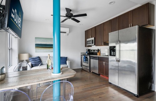 Downtown Charleston House | The King Suites at 493 - 8 Suites, 16 Bedrooms
