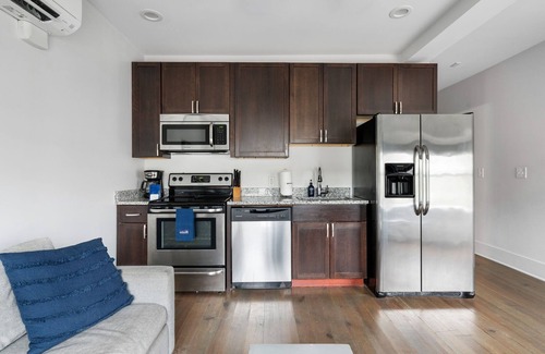 Downtown Charleston House | The King Suites at 493 - 8 Suites, 16 Bedrooms