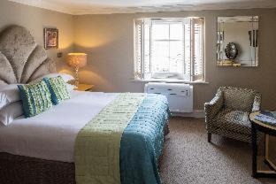 Christchurch Hotel | The Kings Arms