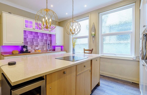 South Shore Cottage | The Kings Landing Spa
