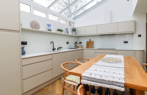Ilkley Cottage | THE KINGSWAY, family friendly, character holiday cottage in Ilkley