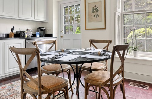 South of Broad House | The Kitchen House at 68 Broad | Historic CHS