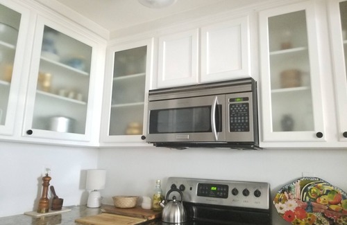 Rampart Village Condo | The Koreatown Condo with Porch