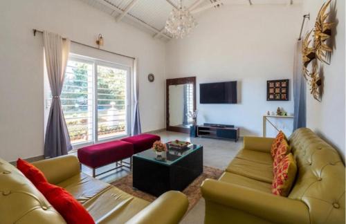 Kandal Hotel | The Lake Hosue Ooty