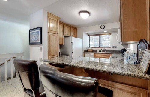 Lakeshore Condo | The Lake House - 2bd/2bth condo 19 at Huntington Lake