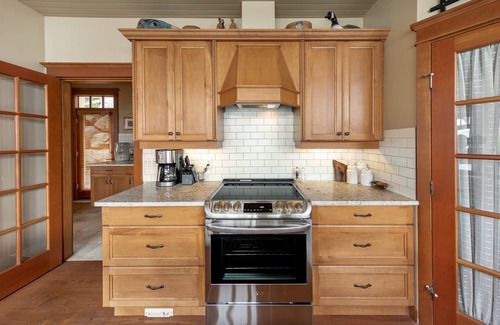 Central Okanagan House | The Lake House at Westside