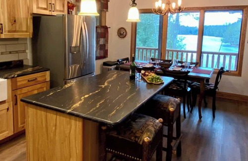 Hazelhurst House | The Lake House - New Home on Lower Kaubinshine Lk