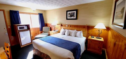 Lake George Hotel | The Lake Motel