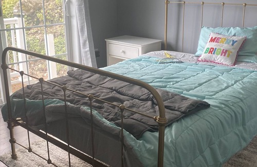 South Britain House | The Lake Zoar getaway