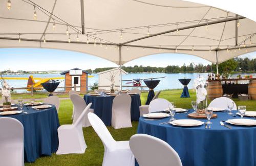Anchorage Hotel | The Lakefront Anchorage