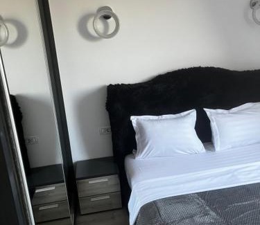 Snagov House | The Lakehouse Snagov Near Therme