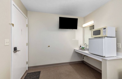 Lake City Hotel | The Lakeview Motel