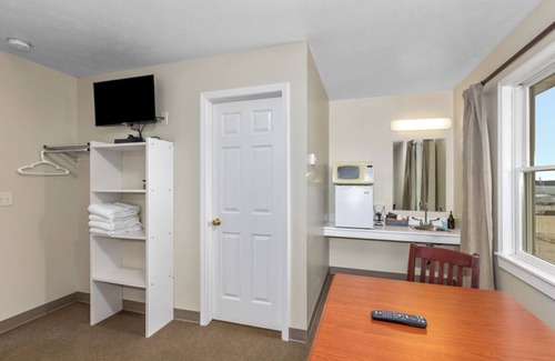 Lake City Hotel | The Lakeview Motel