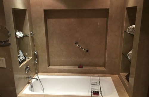 Marol Hotel | The LaLiT Mumbai