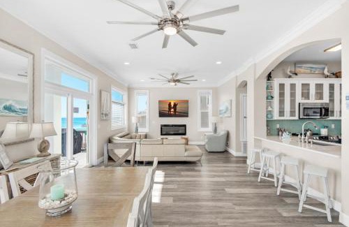 Miramar Beach House | The Land of Ahhhs