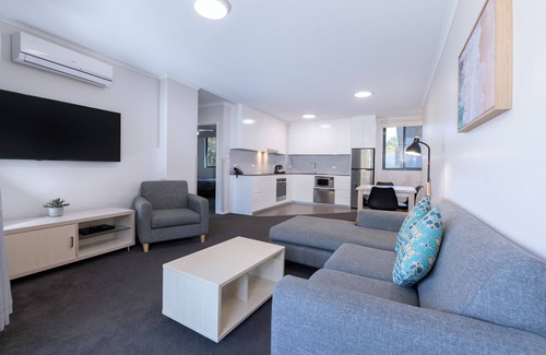 Nelson Bay Hotel | The Landmark Resort Nelson Bay