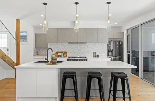 Lennox Head Apartment | The Lane is an opulent holiday home ideal for a family and friends retreat.
