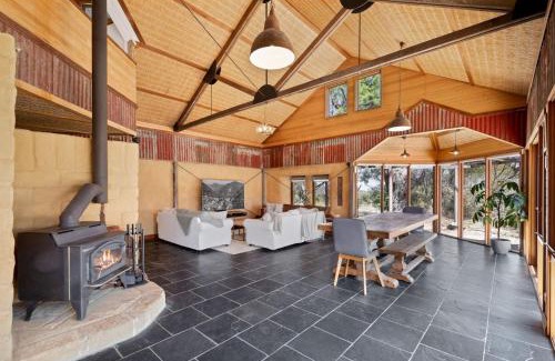 Katoomba House | The Last Straw