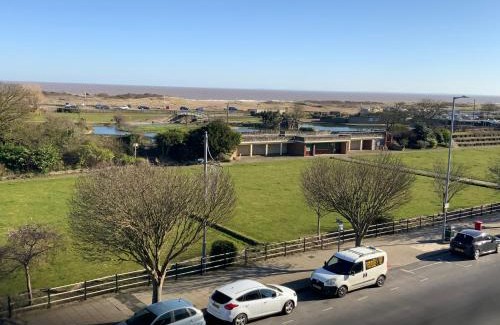 Skegness Bed & Breakfast | The Laurels Hotel