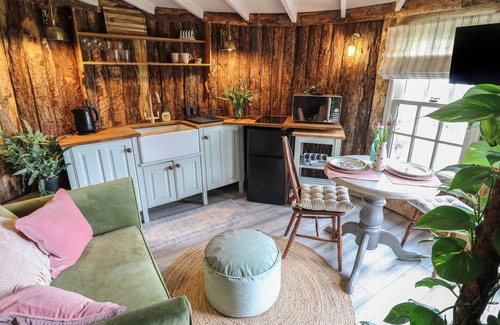 Rugeley Cottage | The Lazy Squire by The Water