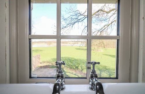 Rugeley Cottage | The Lazy Squire by The Water