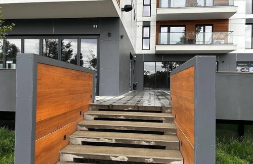 Sector 1 Apartment | The Level Sanctuary: Free Parking and Netflix