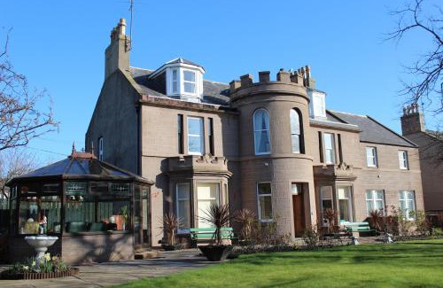Montrose House | The Limes Guest House