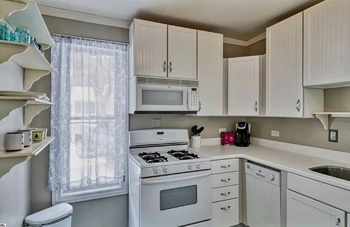 Elberta House | The Lincoln house, few minutes to the beach